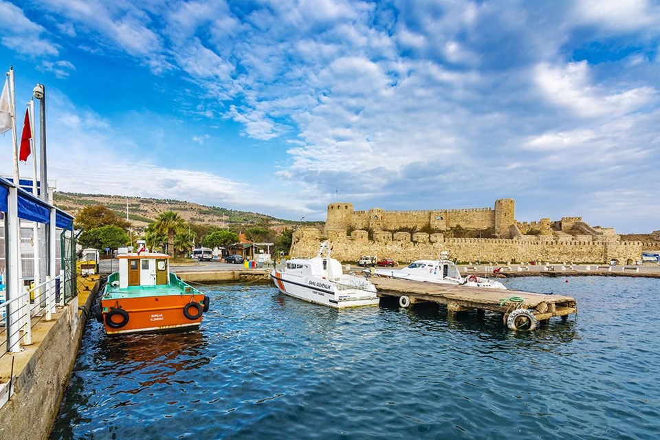 Bozcaada, bozcaada gezi rehberi, bozcaada gezilecek yerler, bozcaada lezzetleri, bozcaada mekanları, bozcaada önerileri, bozcaada plajları, bozcaada restoranları, deniz tatili, sonbahar, sonbahar tatili