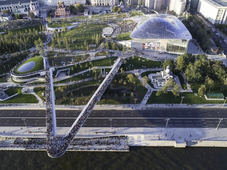 12- ZARYADYE PARK (RUSYA)