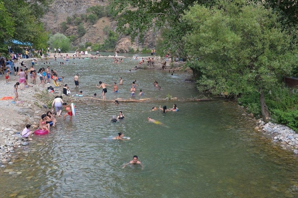tunceli, munzur çayı, pülümür çayı, tunceli plajları, tunceli sahilleri
