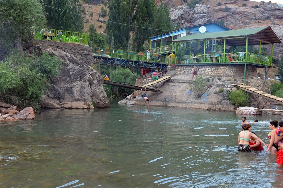 tunceli, munzur çayı, pülümür çayı, tunceli plajları, tunceli sahilleri