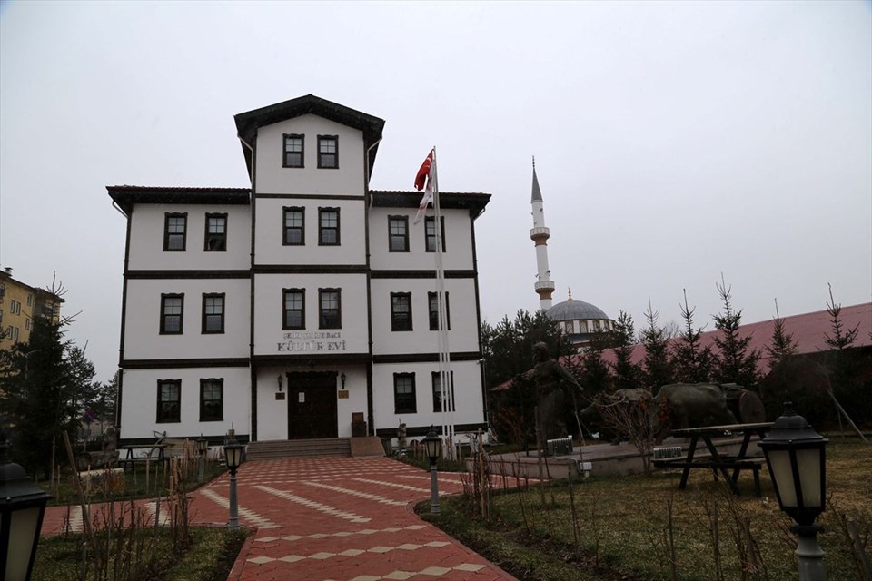 istiklal yolu, şerife bacı, kastamonu kurtuluş savaşı, kahraman turk kadını