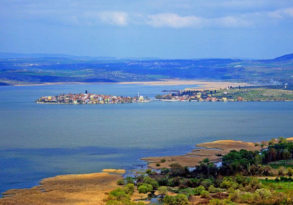 ULUABAT GÖLÜ