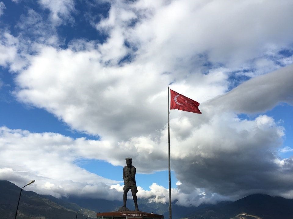 atatepe, türkiye'nin en büyük atatürk heykeli, mustafa kemal atatürk heykeli, artvin gezilecek yerler
