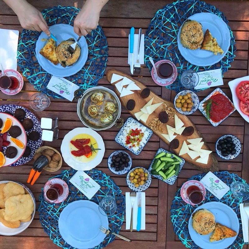 BOZCAADA’YI SEVMEK İÇİN 15 NEDEN