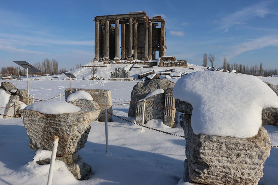 aizanoi antik kenti, ikinci efes, zeus tapınağı, kutahya gezilecek yerler