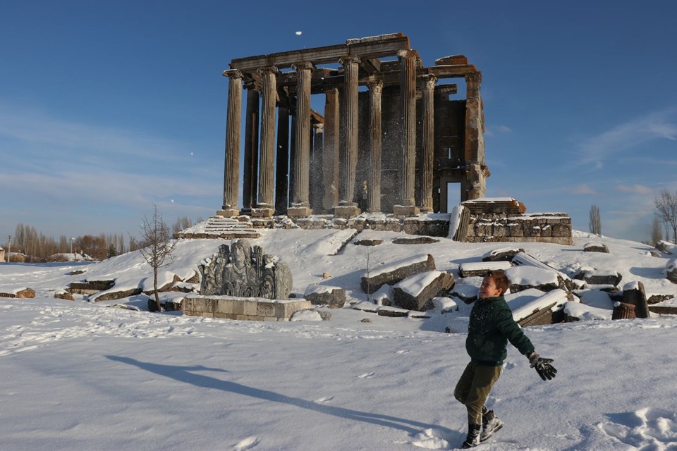aizanoi antik kenti, ikinci efes, zeus tapınağı, kutahya gezilecek yerler