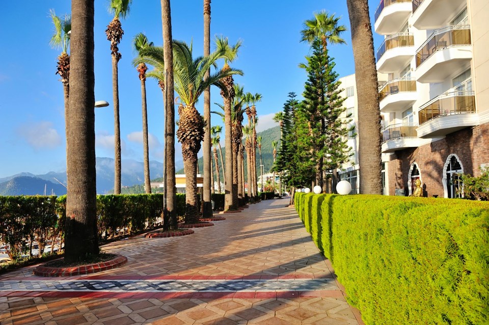 yaz tatilinde tercih edilen yerler, en çok tercih edilen tatil yerleri, en çok gidilen tatil rotaları, bodrum, çeşme, alaçatı, fethiye