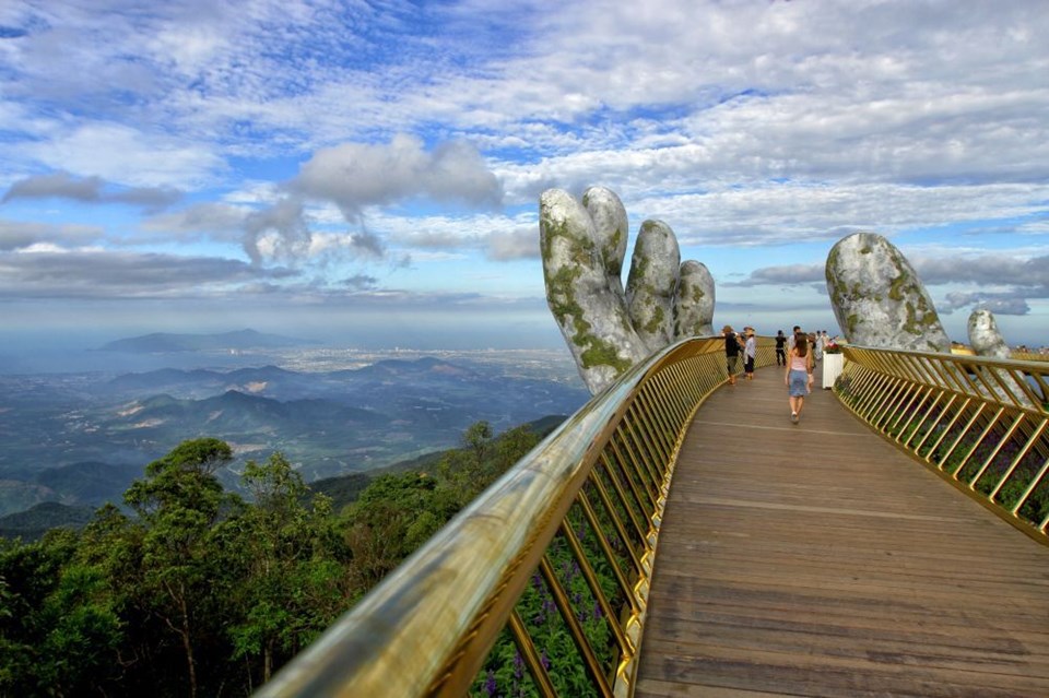 vietnam, altın kopru, vietnam golden bridge, da nang, vietnam gezilecek yerler