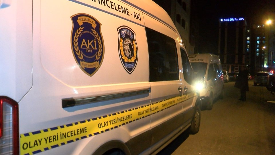 İstanbul'da anne ve 3 yaşındaki oğlu evde ölü bulundu - 1