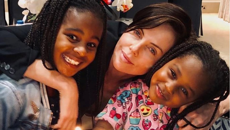 Charlize Theron çocuklarıyla ilgili aldığı kararla gündem oldu