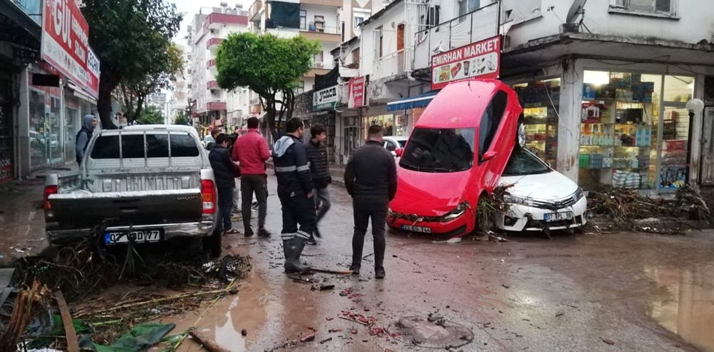 Antalya Kumluca'yı sel vurdu - 3