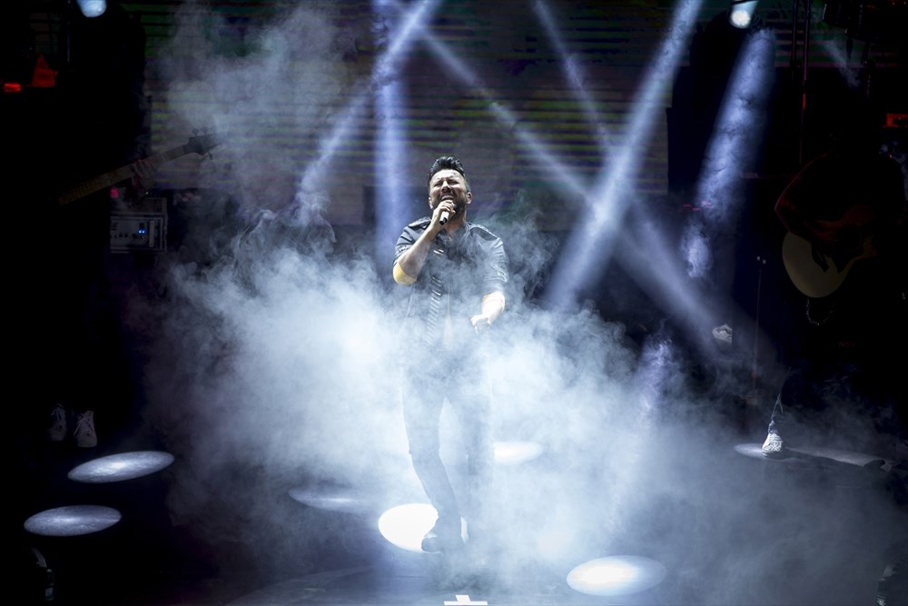 Tarkan, Harbiye’yi salladı