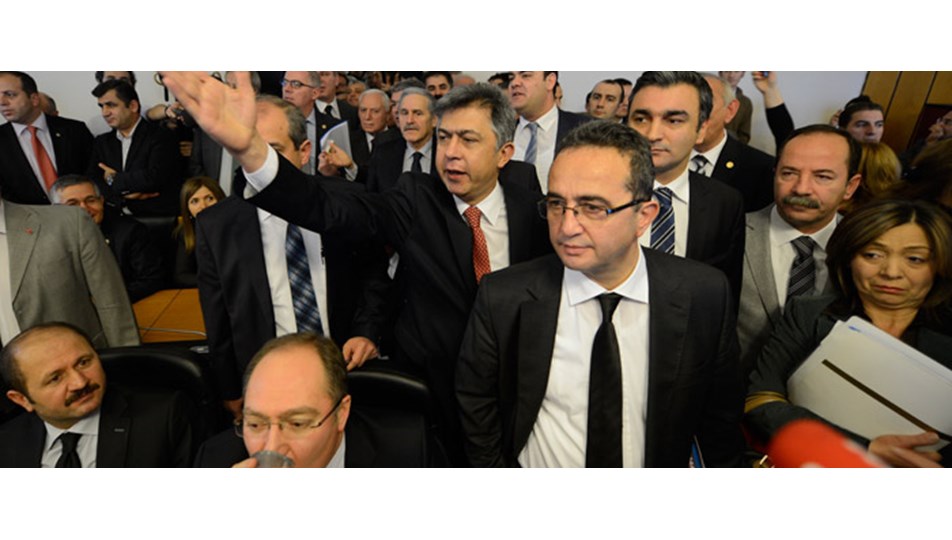 İlk üç madde gergin komisyondan geçti