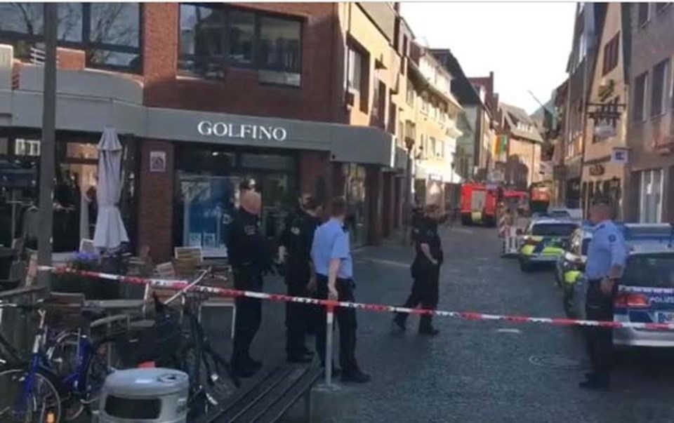 Almanya'nın Münster kentinde bir kamyonet kalabalığa daldı: 3 ölü, 20 yaralı - 1