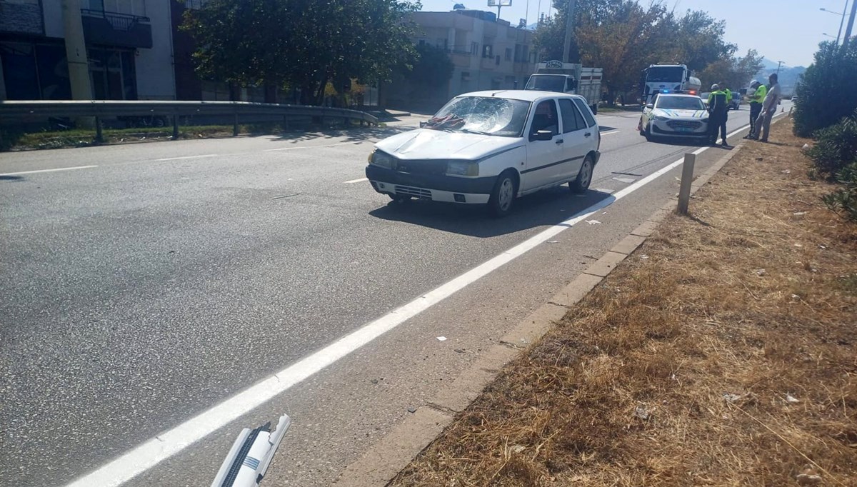 Manisa'da kaza: Otomobilin çarptığı kadın hayatını kaybetti