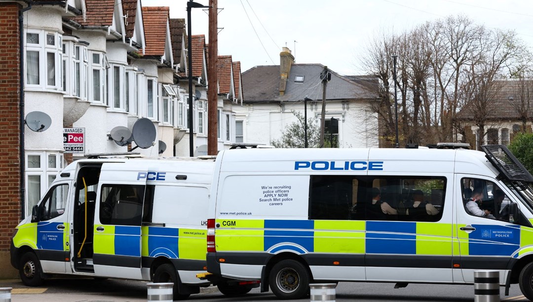 İngiltere'de bıçaklı saldırı | 17 yaşındaki saldırgan cinayete teşebbüsten tutuklandı