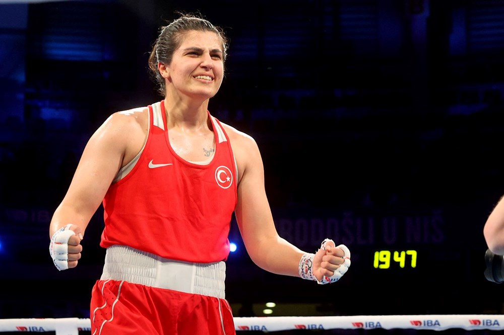 "Altın yumruk", duygusal karakter: Buse Naz Sürmeneli | "Yensem de yenilsem de ağlarım" - 2