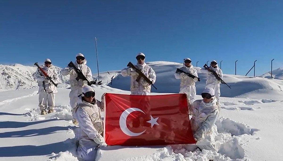 Mehmetçik'ten videolu yeni yıl paylaşımı