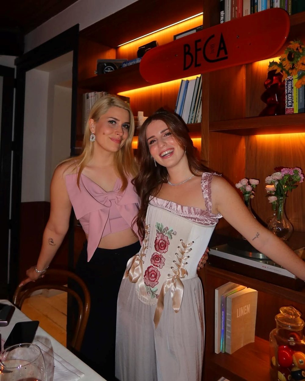 Sihirli Annem'in Çilek'i Zeynep Özkaya'dan bekarlığa veda partisi - 3