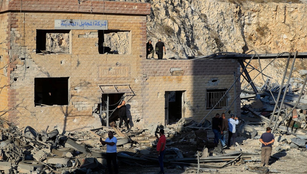 İsrail Lübnan'a saldırdı