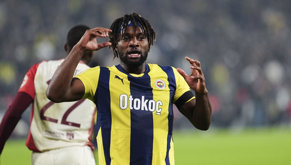 Napoli'nin Saint-Maximin için evrak yarışı: Fenerbahçe'ye fesih bedeli ödenecek