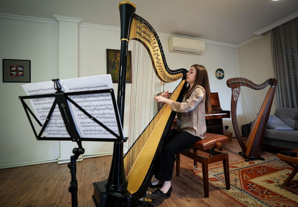 18 yaşındaki Ela'nın İngiltere'ye uzanan başarısı: İzlediği animasyon filmiyle ilgi duymaya başlamış - 8