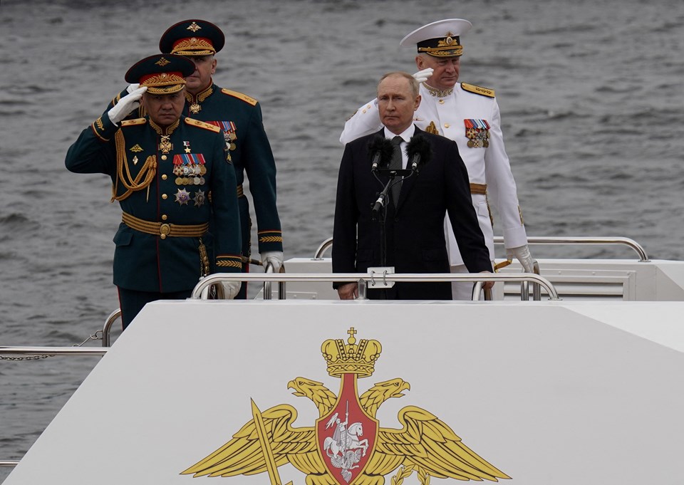 Rusya Devlet Başkanı Putin: Bin kilometre içindeki hedeflerini hızla yok eden füzelerimiz yolda - 1