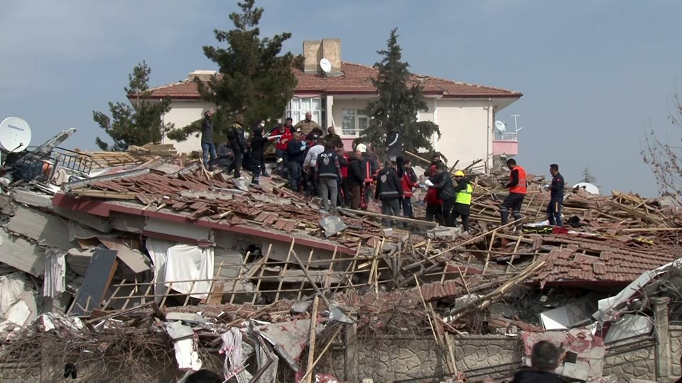 SON DAKİKA: Malatya'da 5,6 büyüklüğünde deprem | Son depremler - 1