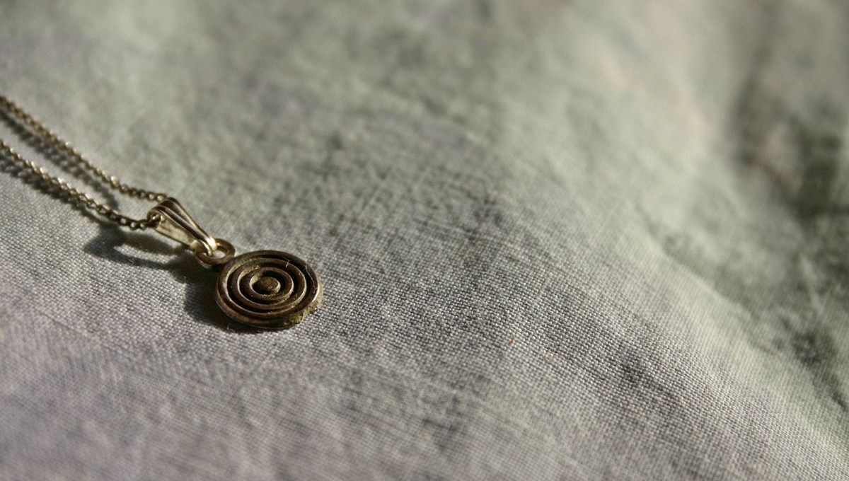 Kırık mücevher teorisi