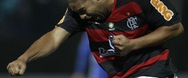 Adriano İtalya'ya dönüyor
