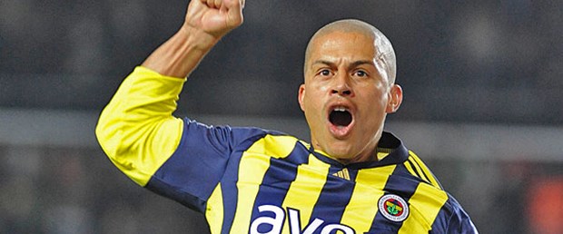 Alex de Souza bir rekor daha kırıyor