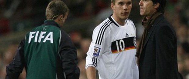 Almanya'da futbolun gündemi Podolski