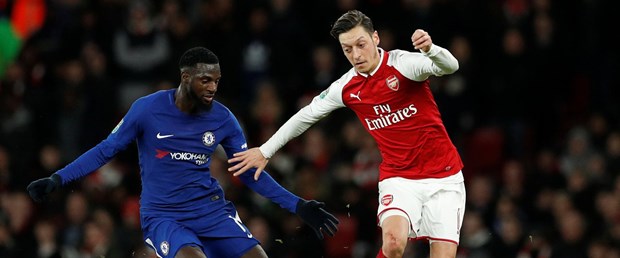mesut özil.JPG