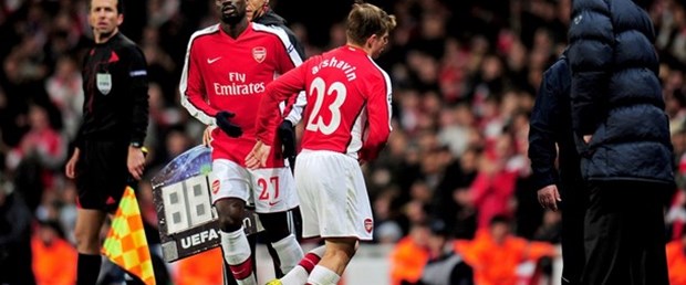 Arsenal'de Arshavin şoku