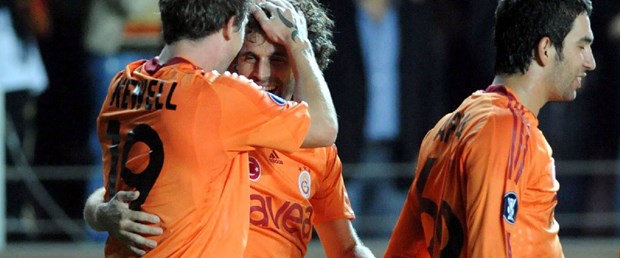 Aslan UEFA arenasında