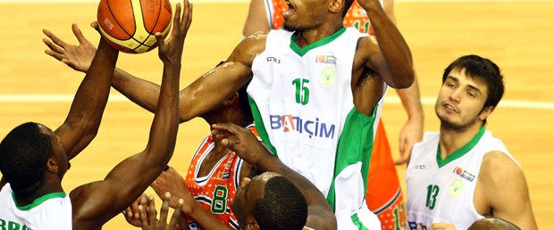 Banvit deplasmanda galip