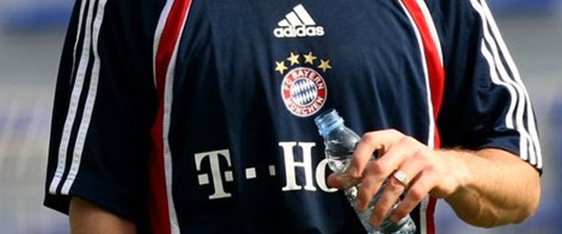 Bayern Ribery için teklifleri bekliyor