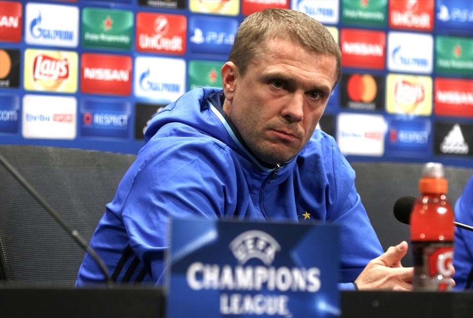 Dinamo Kiev'i bir dönem Fenerbahçe forması da giyen Sergiy Rebrov çalıştırıyor.