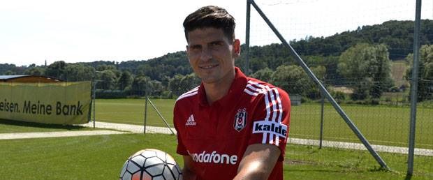 demba-ba-mario-gomez.Jpeg