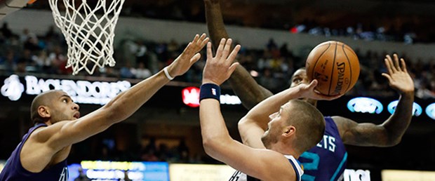 hornets-maverics-061115.jpg
