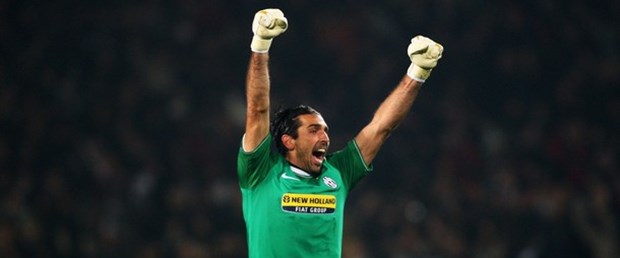Buffon: Gelecek sezon yurt dışına gideceğim ama..