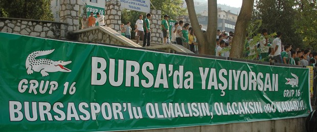 Bursasporlu taraftarlardan protesto