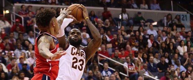 2017-11-04T024449Z_850344579_NOCID_RTRMADP_3_NBA-CLEVELAND-CAVALIERS-AT-WASHINGTON-WIZARDS.JPG