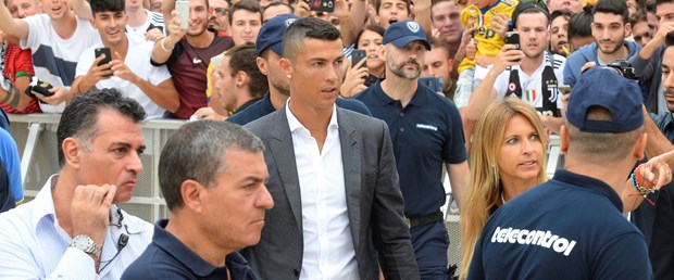 2018-07-16T083822Z_227705220_RC1AA2AC3DC0_RTRMADP_3_SOCCER-ITALY-JUV-RONALDO.JPG