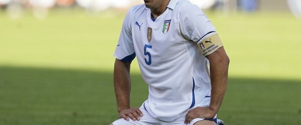 Devler zorlandı