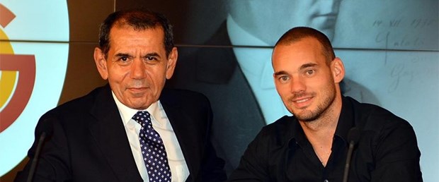 dursun özbek sneijder.jpg