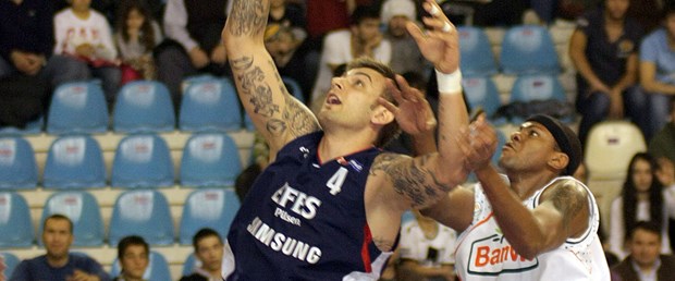 Efes de yarı finalist