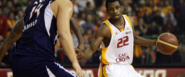 Efes-Galatasaray karşı karşıya