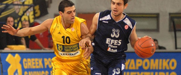 Efes Pilsen Malaga'yı ağırlıyor