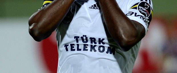 Emenike'ye acı haber